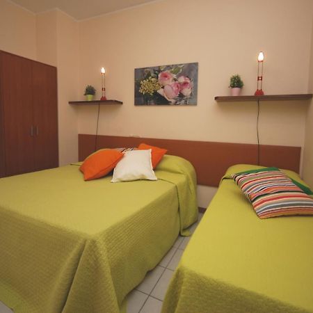 Villa Tiziano Lignano Sabbiadoro Esterno foto